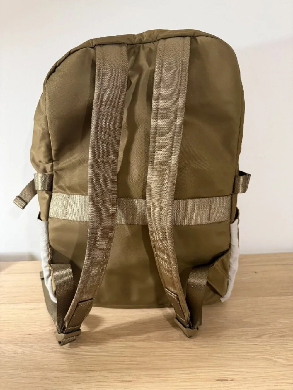 Lululemon New Crew Backpack 22L in Architect